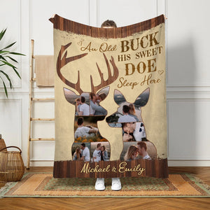 GeckoCustom Custom Photo Old Buck Sweet Doe Blanket N304 890207