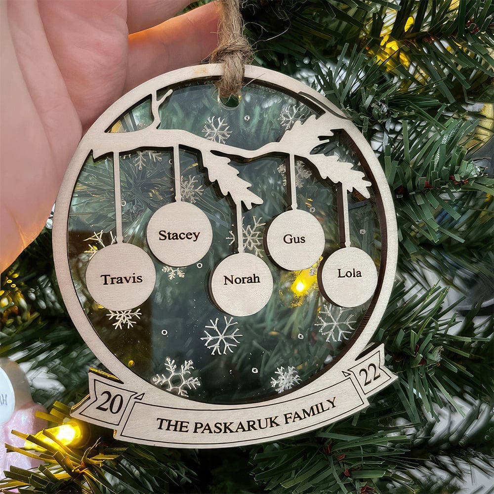 GeckoCustom Family Tree With Snowflakes Christmas Ornament Personalized Gift N304 889664