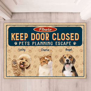 GeckoCustom Keep Door Closed Pet Doormat Personalized Gift TA29 890076