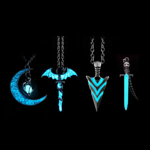 GeckoCustom Luminous Glowing Arrow Pendant Necklace Knight Spear Necklace Glow In The Dark Pike Necklace for Women Men Halloween Gift