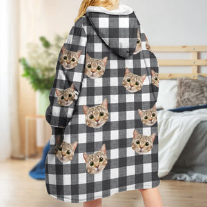 GeckoCustom Upload Cat Photo With Pattern Hoodie Blanket N304 889356