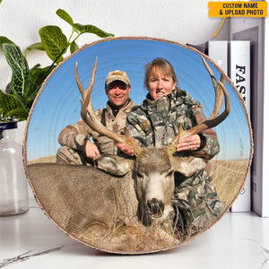 GeckoCustom Custom Photo Couple Hunting Wood Slice T368 HN590