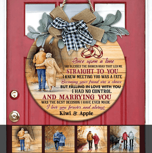 GeckoCustom Marrying You Was The Best Decision Wooden Door Sign With Wreath, Family Gift, Door Hanger HN590 13.5 Inch