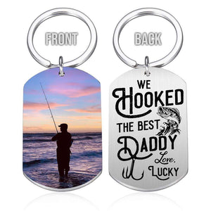 GeckoCustom We Hooked The Best Daddy Fishing Metal Keychain, Custom Photo Keyring, Fisherman Keychain HN590 No Gift box / 1.77" x 1.06"