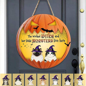 GeckoCustom Wicked Witch And Her Little Monsters Cat Door Sign, Cat Lover Gift, Halloween Gift, HN590